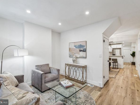 135 E Pleasant Street, Philadelphia PA 19119
