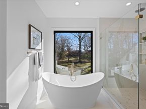 627 Hine Street SE, Vienna VA 22180