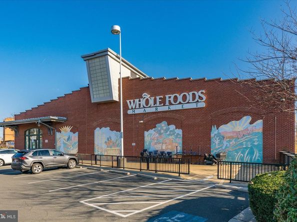 627 Hine Street SE, Vienna VA 22180