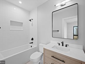 627 Hine Street SE, Vienna VA 22180