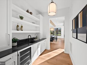 627 Hine Street SE, Vienna VA 22180