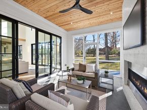 627 Hine Street SE, Vienna VA 22180