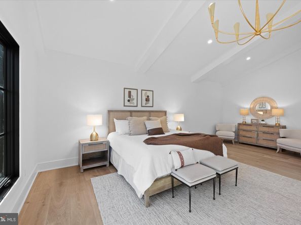 627 Hine Street SE, Vienna VA 22180