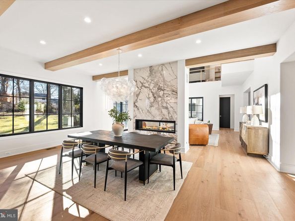 627 Hine Street SE, Vienna VA 22180