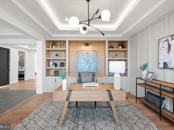 627 Hine Street SE, Vienna VA 22180