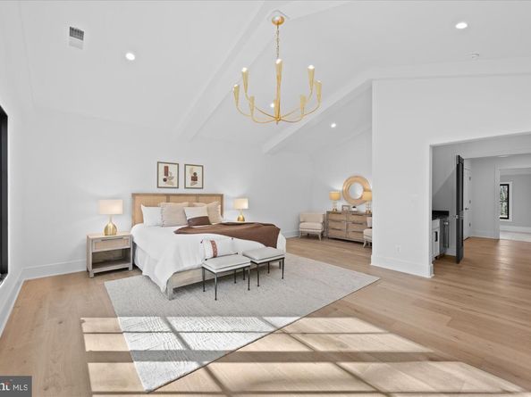 627 Hine Street SE, Vienna VA 22180