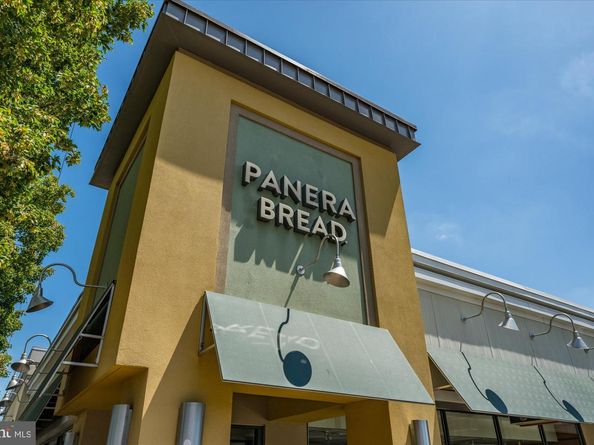 627 Hine Street SE, Vienna VA 22180