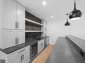 627 Hine Street SE, Vienna VA 22180