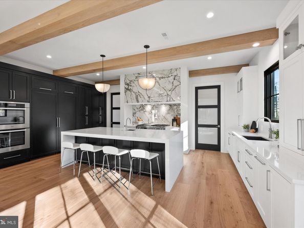 627 Hine Street SE, Vienna VA 22180