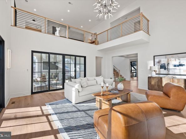 627 Hine Street SE, Vienna VA 22180