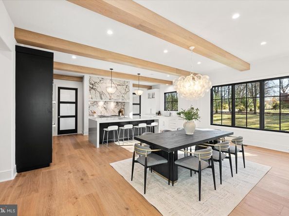 627 Hine Street SE, Vienna VA 22180