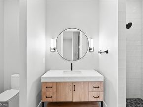 627 Hine Street SE, Vienna VA 22180