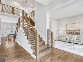 6607 29TH Street N, Arlington VA 22213