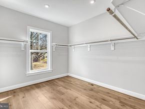 6607 29TH Street N, Arlington VA 22213