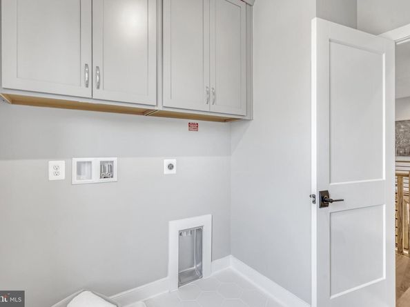 6607 29TH Street N, Arlington VA 22213