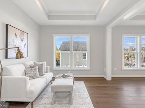 6607 29TH Street N, Arlington VA 22213