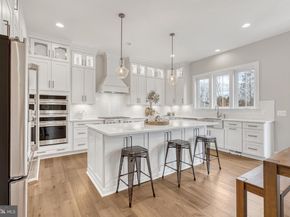6607 29TH Street N, Arlington VA 22213