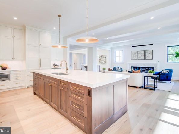 1806 Dumbarton Street, Mclean VA 22101