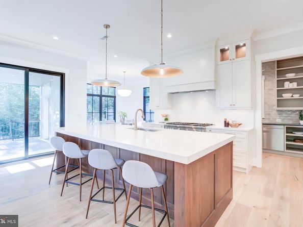 1806 Dumbarton Street, Mclean VA 22101