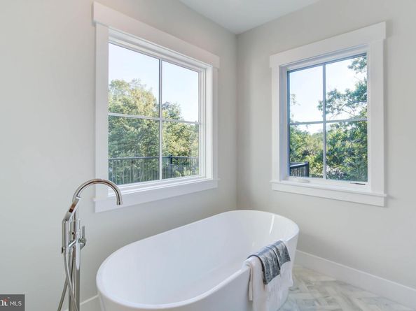 1806 Dumbarton Street, Mclean VA 22101