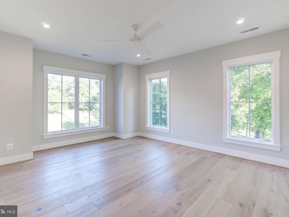 1806 Dumbarton Street, Mclean VA 22101