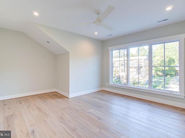 1806 Dumbarton Street, Mclean VA 22101