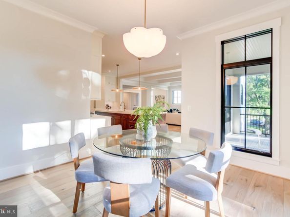 1806 Dumbarton Street, Mclean VA 22101