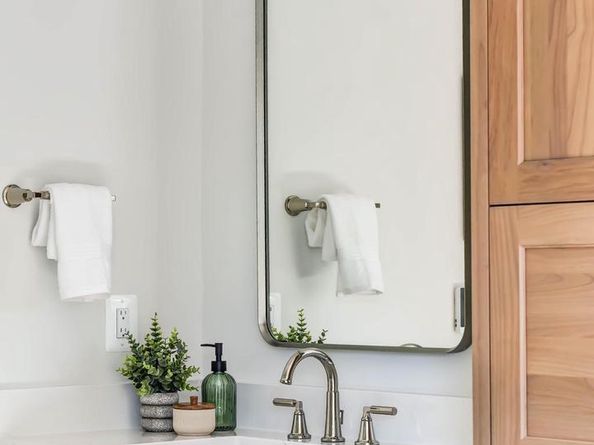 1806 Dumbarton Street, Mclean VA 22101