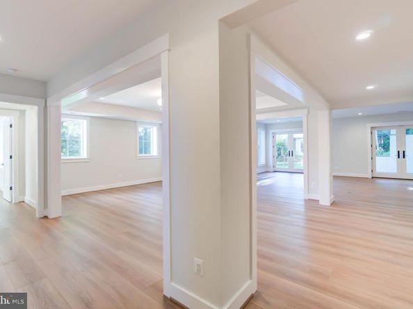 1806 Dumbarton Street, Mclean VA 22101