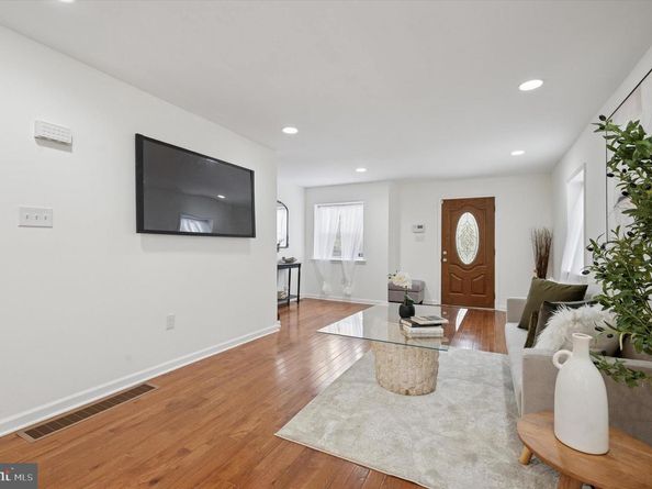 6826 Cobbs Creek Parkway, Philadelphia PA 19142