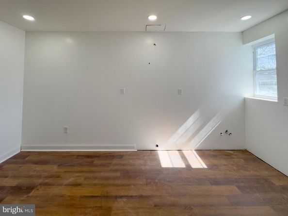 2812 W Susquehanna Avenue, Philadelphia PA 19121