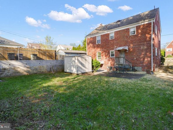 2211 32nd Place SE, Washington DC 20020