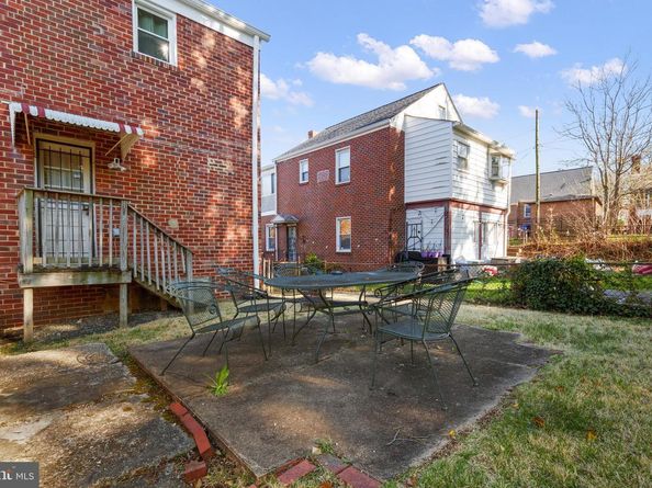 2211 32nd Place SE, Washington DC 20020