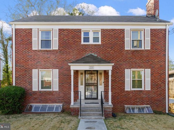 2211 32nd Place SE, Washington DC 20020
