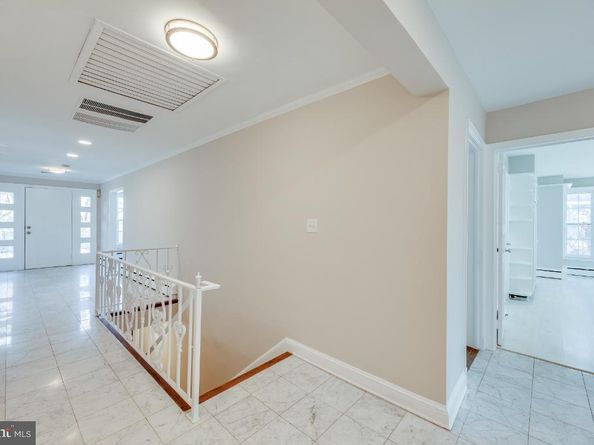 4740 34TH Street N, Arlington VA 22207