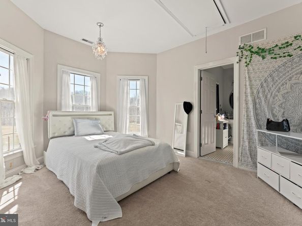 925 Park Avenue, Newtown PA 18940