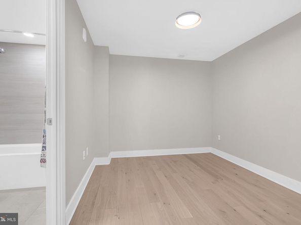 1211 Van Street SE TH1F, Washington DC 20003