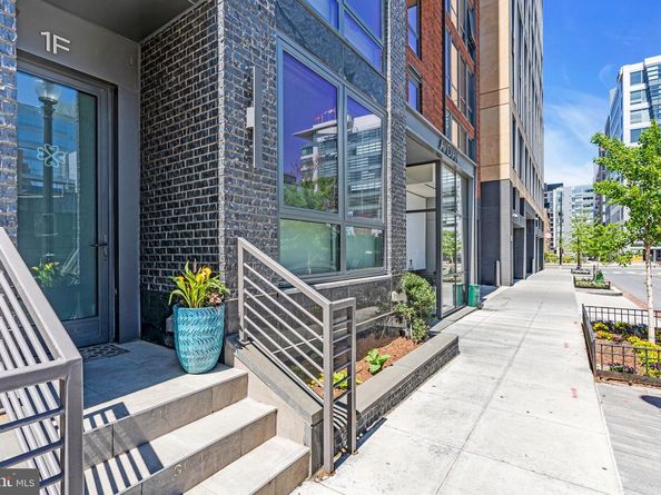 1211 Van Street SE TH1F, Washington DC 20003