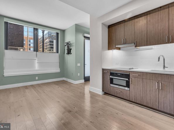1211 Van Street SE TH1F, Washington DC 20003