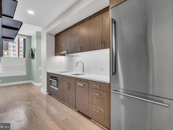 1211 Van Street SE TH1F, Washington DC 20003
