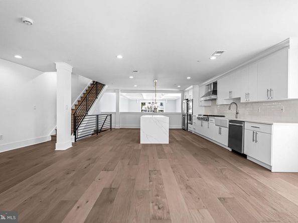 308 Fountain Street, Philadelphia PA 19128