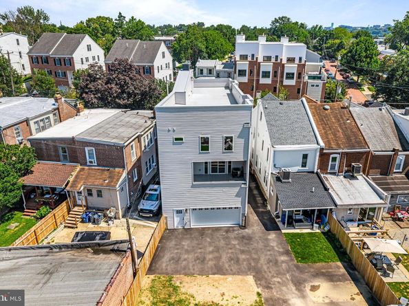308 Fountain Street, Philadelphia PA 19128