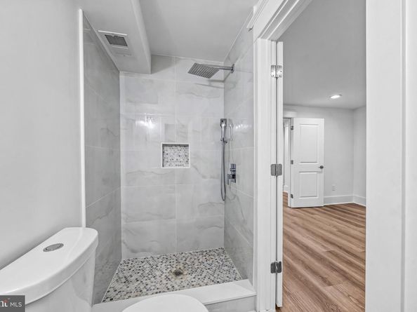 308 Fountain Street, Philadelphia PA 19128