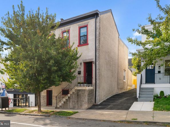 402 Leverington Avenue, Philadelphia PA 19128