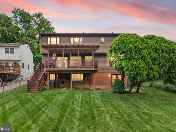 2244 Richelieu Drive, Vienna VA 22182