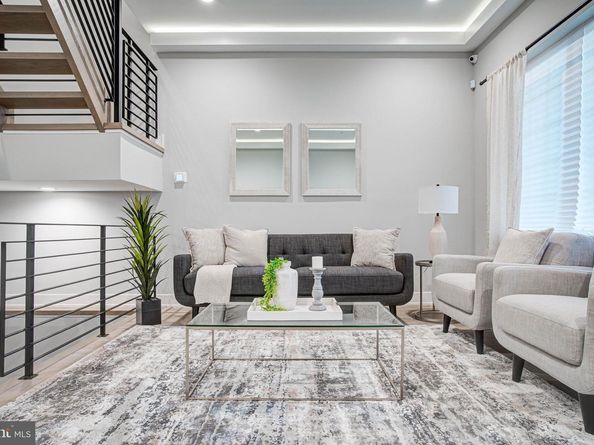 2616 S 18TH Street 10, Philadelphia PA 19145