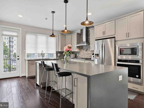 6185 Veneto Terrace, Alexandria VA 22312