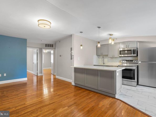 303 S 11TH Street 15, Philadelphia PA 19107