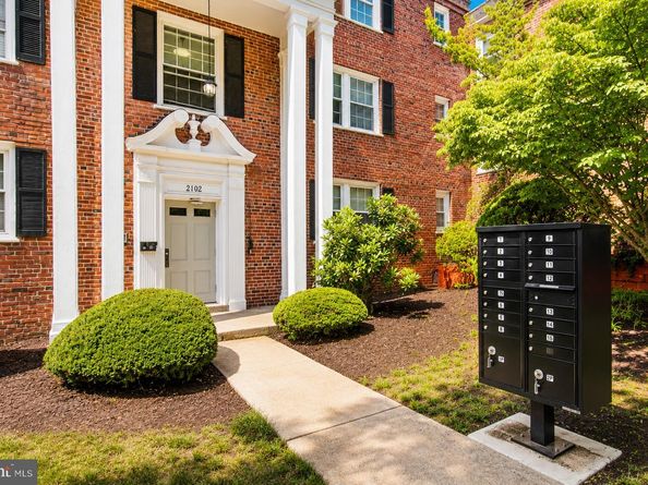 2102 Suitland Terrace SE 302, Washington DC 20020