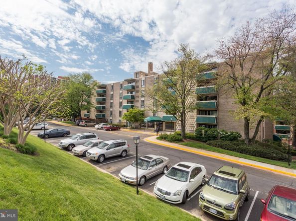 6133 Leesburg Pike 201, Falls Church VA 22041